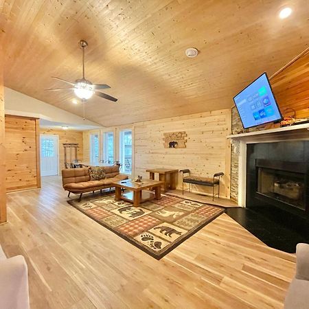 Lazy Bear Cabin Sevierville Buitenkant foto