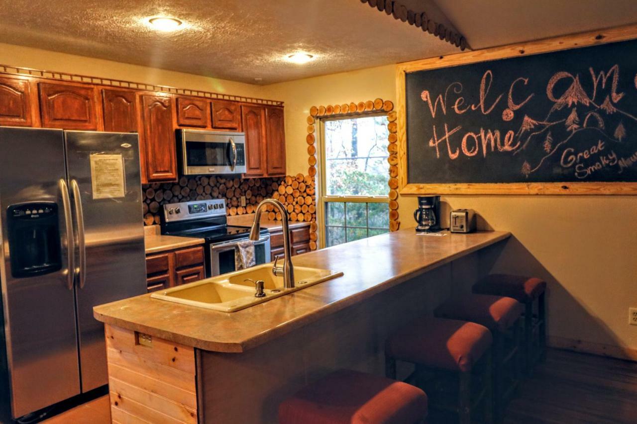 Lazy Bear Cabin Sevierville Buitenkant foto
